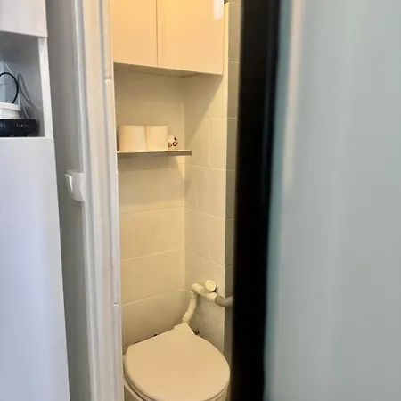 Parisian Cocoon In Batignolles Next To Montmartre Appartamento *